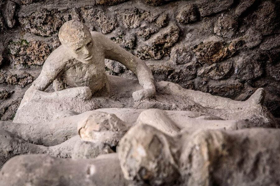 Pompeii VIP 3h Tour: Skip-the-line with your Archaeologist - The Garden of the Fugitives: the last-days sight that needs a careful guide