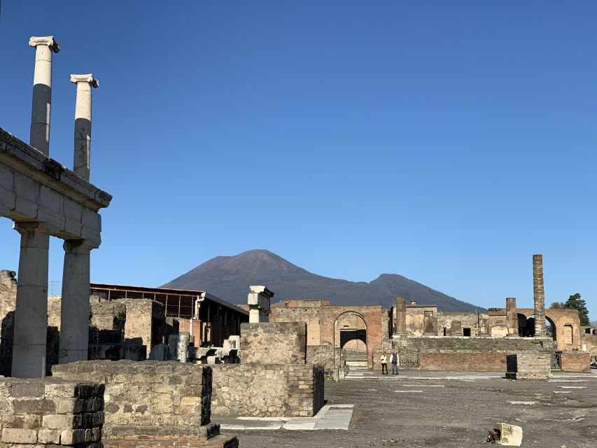 Pompeii VIP 3h Tour: Skip-the-line with your Archaeologist - The theatre, the Great Gymnasium, and the final public stage