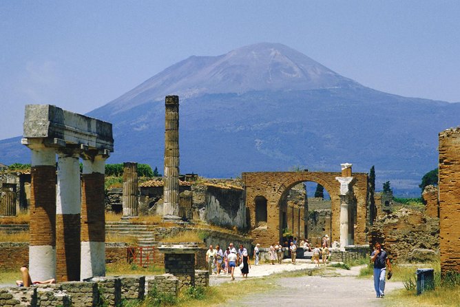Pompeii Walking tour with Guide and ticket - Cameos and corals workshop stop: a practical souvenir lesson