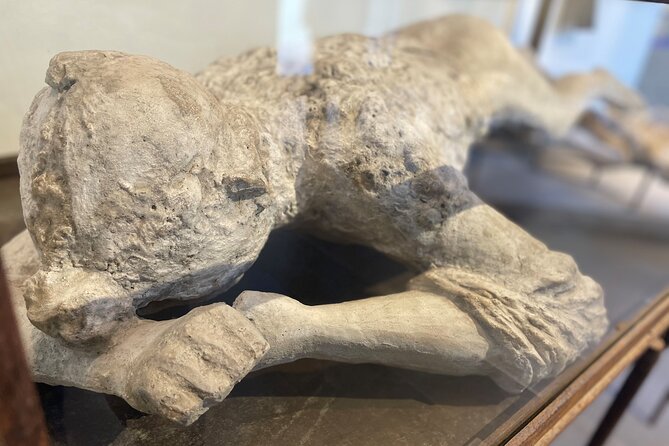Pompeii with an archaeologist, small group!!! - The Lupanar Stop and the Human Side of Pompeii