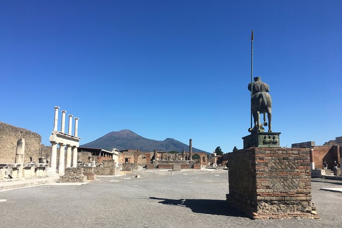 Pompeii with an archaeologist, small group!!! - The Small Group Advantage, 12 People Max
