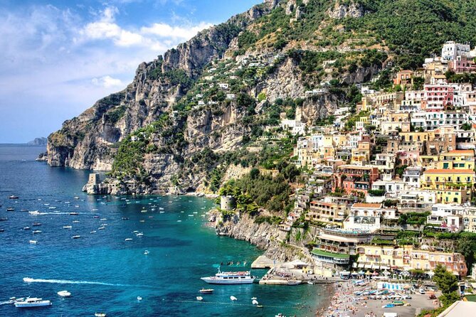 Private Amalfi Coast tour by Vintage Fiat 600 from Naples - Emerald Grotto boat ride: the colors are small, the feeling is big