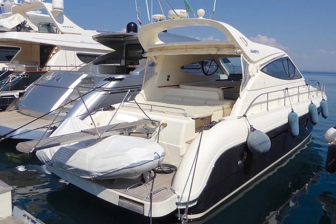 Private Cruise from Naples to Capri and Amalfi Coast - yacht 50' - A private 50-foot yacht day that feels like a local outing