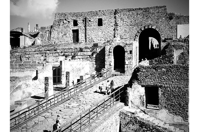 Private Day Tour of Pompeii, Sorrento and Positano with Pick Up - The Lupanar and theatres: vivid scenes in a compressed day