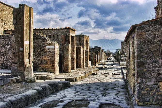 Private Excursion to Pompeii and Amalfi Coast from Naples Cruise Port or Hotel - Pompeii Skip-the-Line Entry and Official Guide Time Saver