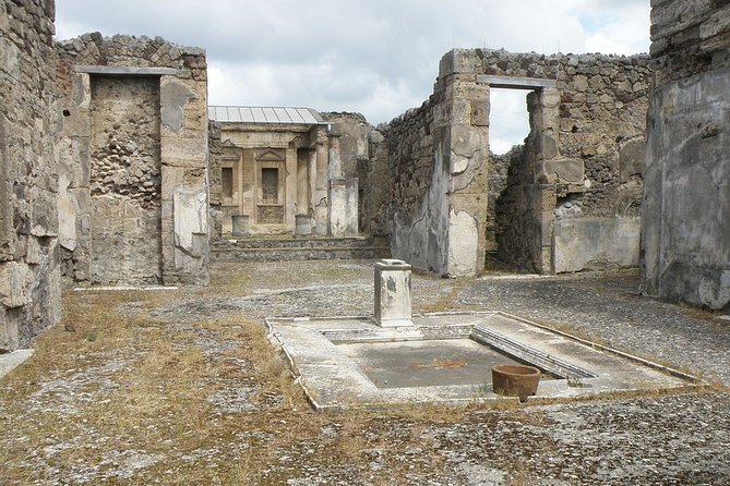 Private Full Day Tour to Pompeii and Amalfi Coast from Rome in Fast Train - Pompeii Archaeological Park, 2.5 hours with skip-the-line entry