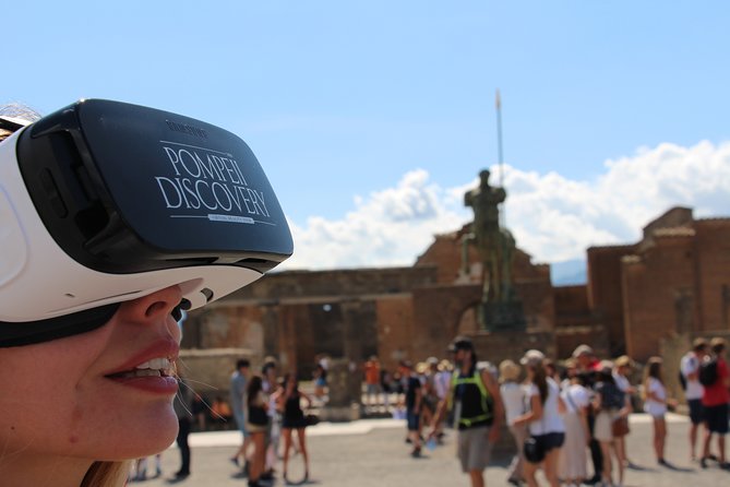 Private Guided Tour and VR Headsets in the Ancient Pompeii - A private Pompeii walk, plus VR you can actually use