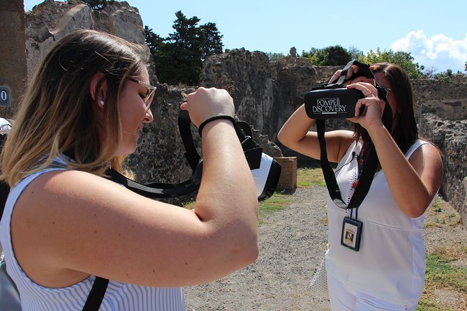 Private Guided Tour and VR Headsets in the Ancient Pompeii - Ticket timing in Pompeii: online rules you should not ignore