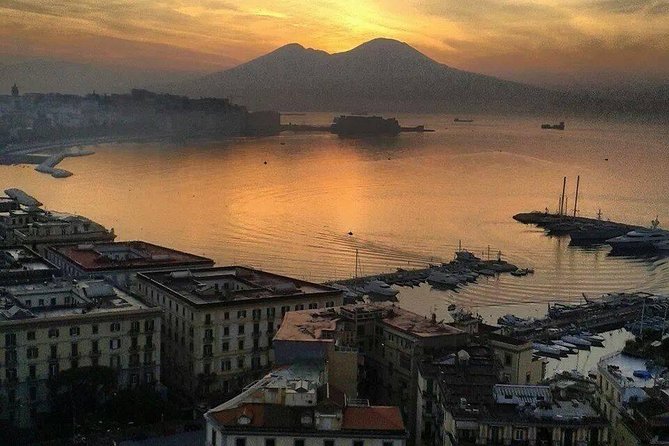 Private Guided Tour Of Naples Historic Center & Pompeii - The churches that shape Naples: Santa Chiara and San Gennaro