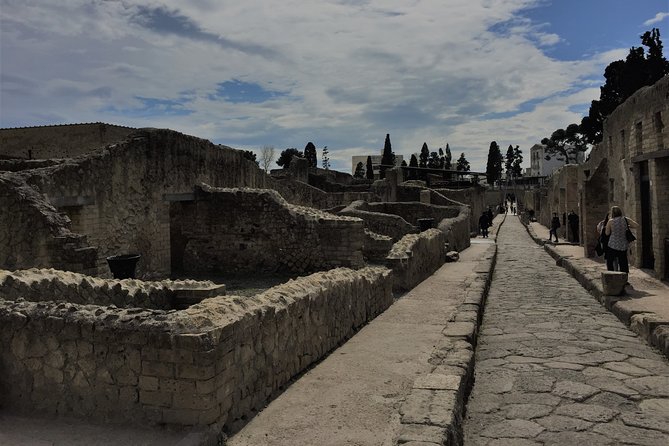 Private Herculaneum Tour for Kids and Families - What to wear and bring for a comfortable visit