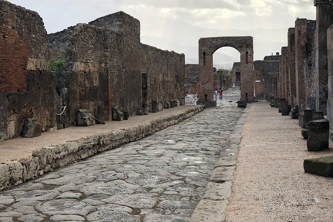 Private Pompeii and Herculaneum with Wine Tasting - Full Tickets - Why Pair Pompeii and Herculaneum in One Long, Guided Day