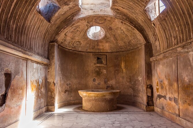 Private Pompeii and Vesuvius with Wine Tasting and Full Tickets - Antiquarium di Pompei: The Emotional Setup Before You Walk the Streets