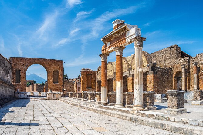Private Tour in Pompeii and Vesuvius - The Vesuvius Climb: Views, Effort, and Good Timing