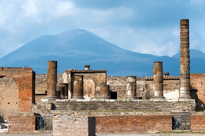 Private tour of Pompeii and Vesuvius from Sorrento or Naples - Private Pompeii and Vesuvius From Naples or Sorrento, in One Day