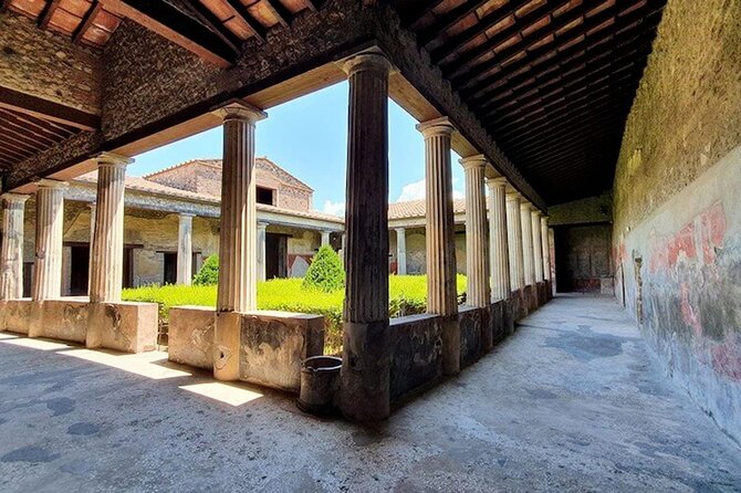 Private Tour of Pompeii, Herculaneum and Vesuvius from Naples - Price and logistics: when $518.92 makes sense