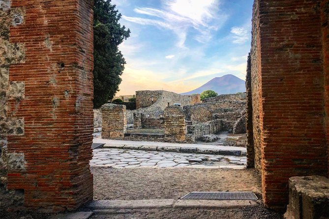 Private Tour of Pompeii with Skip-the-Line Access - Where to meet, how the flow works, and how to prep