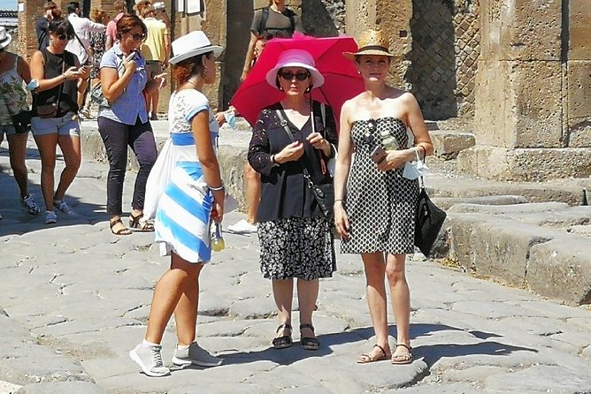 Private tour of the Pompeii excavations - Pompeii Archaeological Park: Understanding Daily Life, Not Just Stone