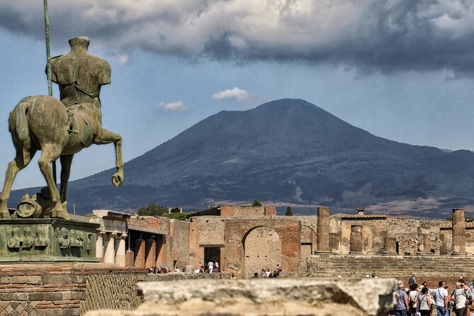 Private Tour Pompeii and Sorrento from Naples - Pompeii in 2 hours: how to get meaning from the ruins