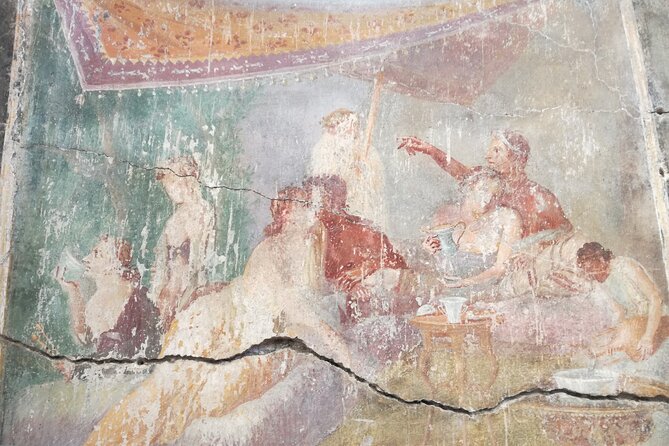 Private Tour with Official Guide through the wonders of Pompeii. - Meeting point at Via Villa dei Misteri, start time, and tour timing