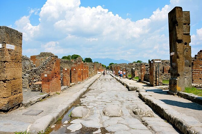 Private Transfer from Naples to Positano with Pompeii Ruins - Key highlights at a glance