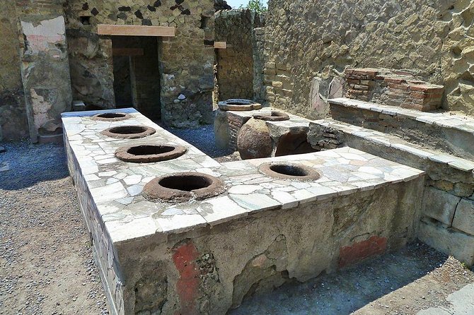 Private Transfer from Naples to Sorrento with Stop at Pompeii - Pickup and the ride: what door-to-door really means