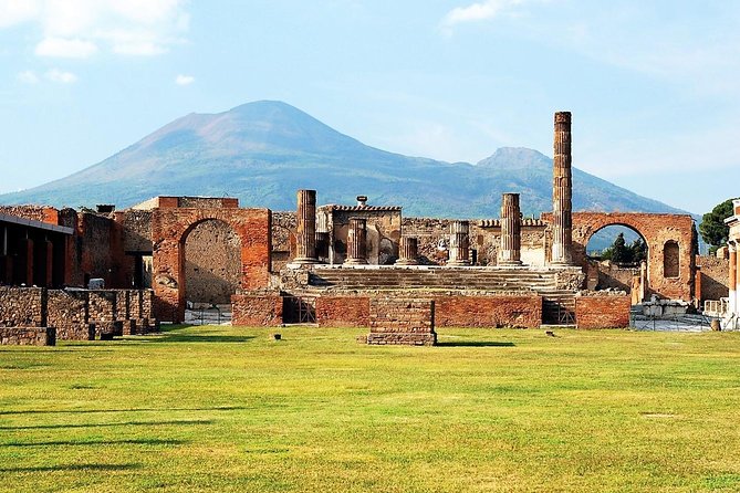 Private Transfer from Naples to Sorrento with Stop at Pompeii - Price and value: what you pay for (and what you don’t)