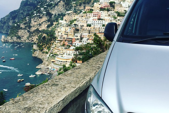 Private transfer from Naples to Sorrento with stop in Pompeii - The drive: a short hop with real comfort