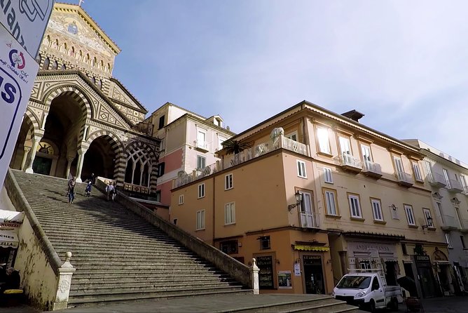 Private Transfer NAPLES to AMALFI or vv (with Stop option in Pompeii) - How Pickup Works in Naples (Hotel, Airport, Train Station, Harbour)
