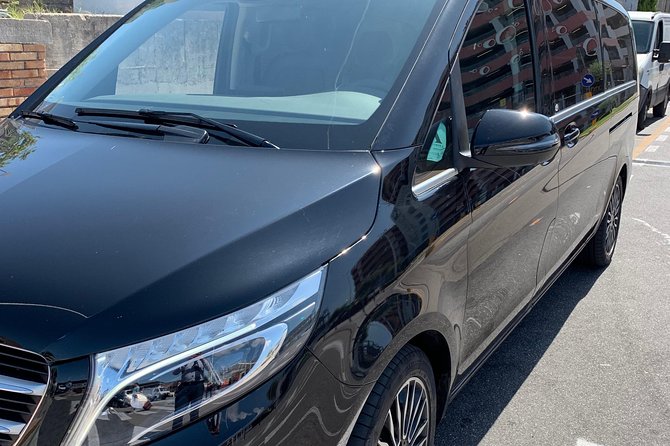 Private Transfer NAPLES to RAVELLO or vv (with Stop option in Pompeii) - Direct ride to Ravello, with driver help beyond the steering wheel
