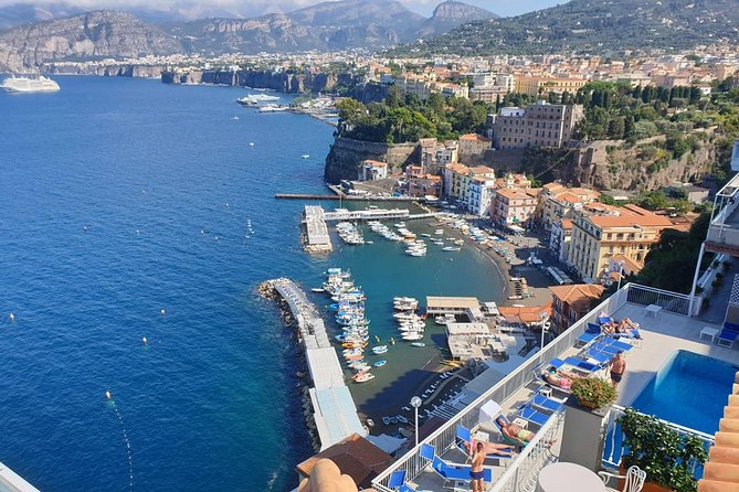 Private Transfer Naples to Sorrento or viceversa - Comfort details for families, groups, and people who want less hassle
