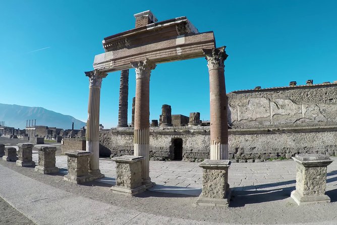 PrivateTransfer NAPLES to POSITANO or vv (with Stop option in Pompeii ) - The drive to Positano: calm, not chaotic