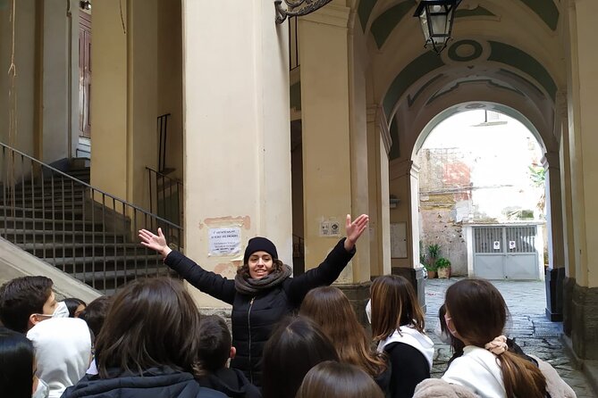 Rione Sanità Street Art and Traditions Tour for Small Groups - Coffee, Fiocco di Neve, and the small-group advantage