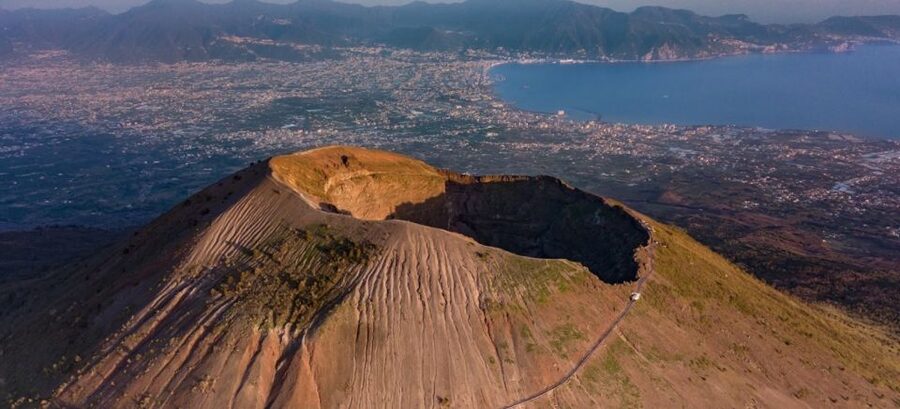 Round-Trip to Vesuvius National Park From Ercolano - Where To Meet at Ercolano Scavi Station (and Avoid The Timed Entry Trap)