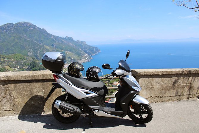Scooter rental on the Amalfi Coast - Ravello Pickup: What the Start Feels Like