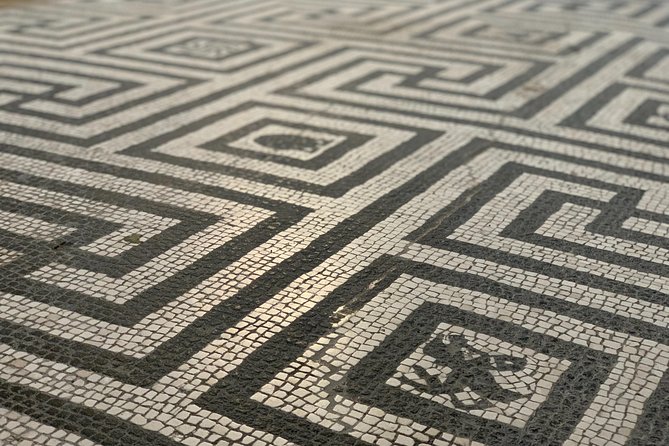 Secret Herculaneum: The Hidden Treasure of Ancient Roman Civilization - Meeting at the Ticket Office: how to start smoothly