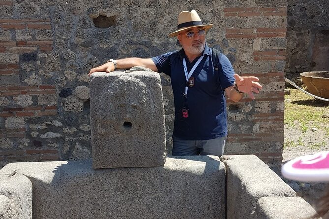 Semi - Private Tour of Pompeii with an Archaeologist - Price and what you should budget in total
