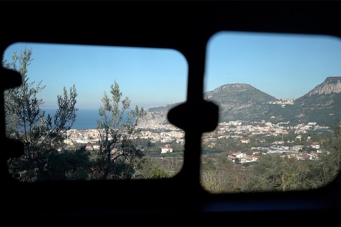 Shared Transfer from Naples Airport to Positano - Pickup at Naples airport: how you avoid the classic meeting-mess