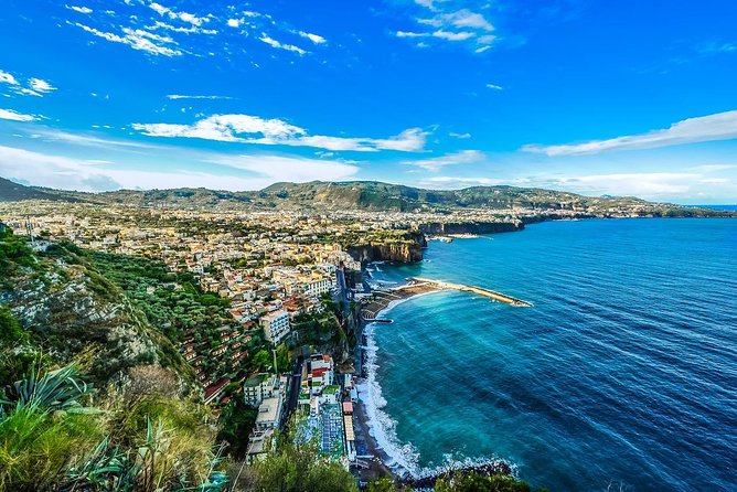 Shore Excursion: Capri, Sorrento and Pompeii Exclusive Day Tour from Naples Port - Value and group size: how the $822 price can make sense