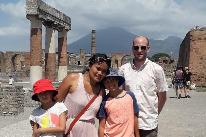 Shore Excursion Tour for Kids from Naples Port to Pompeii and Vesuvius - How the guides and skip-the-line setup keep a shore day on track