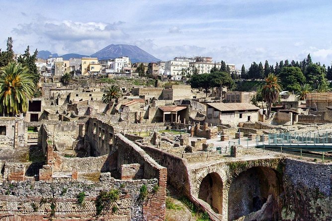 Shore tour of Pompeii, Vesuvius and Herculaneum. - Pompeii’s archaeological park: the 2-hour plan and the problem of getting lost