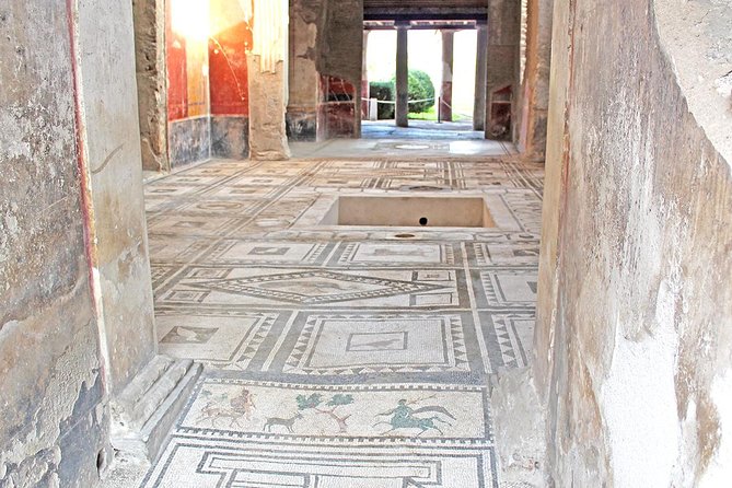 Skip-the-Line Exclusive Private Ancient Pompeii & Vesuvius Volcano Full Day Tour - Pompeii With an Archaeology-First Guide: Seeing How the City Worked