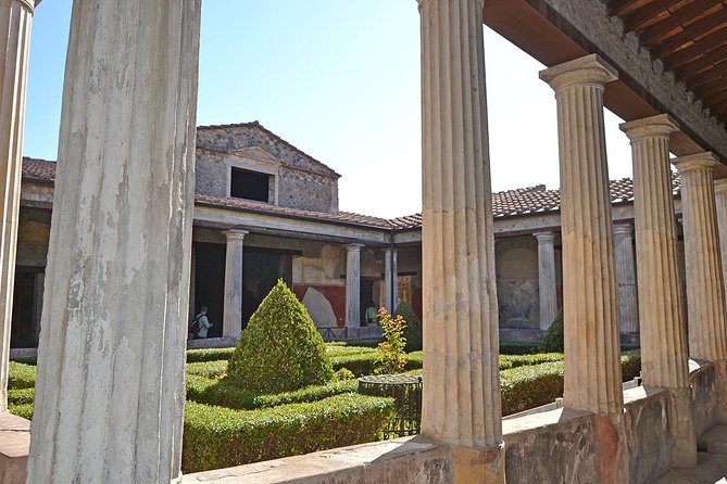 Skip-the-line Exclusive Private Full-Day Complete Ancient Pompeii Guided Tour - Why a private Pompeii guide makes the ruins easier