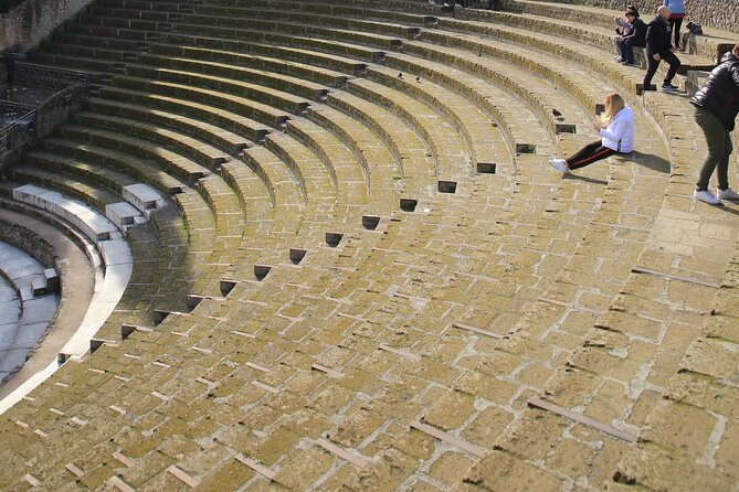 Skip the Line Tour of Pompeii for Kids & Families - How the guide keeps kids learning without melting them