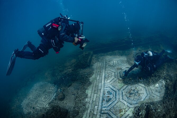 Snorkeling among the Submerged Archaeological Finds of Baia da Napoli - The 4-hour rhythm: boat ride, guidance, and staying together