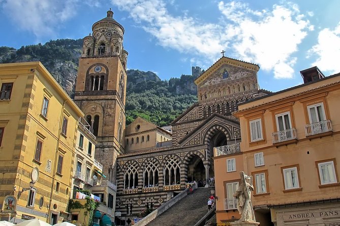 Sorrento, Positano & Amalfi Day Tour from Naples - Sorrento stop: boutiques, limoncello, and local flavors in about an hour