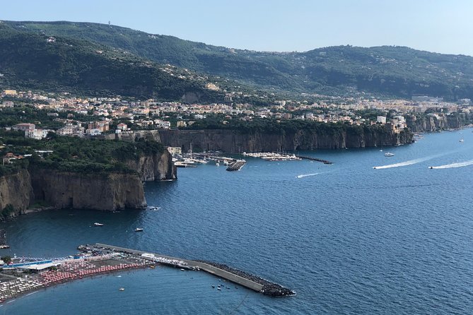 Sorrento private tour from Naples Train Station with Pompeii and Positano - Sorrento: 90 Minutes to Shop, Snack, and People-Watch
