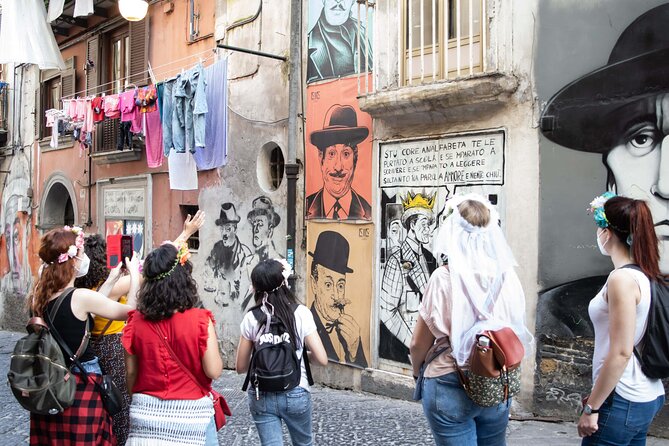 Spanish Quarter of Neaples StreetArt & Traditions, with coffee and babà - Who this tour suits best, and who should think twice