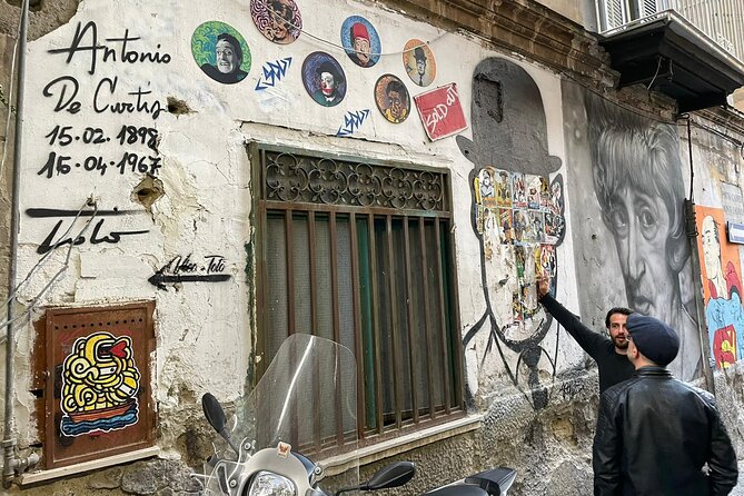 Spanish Quarters, to discover folklore, artisans and local life - Historic churches and Naples underground: what you see above ground