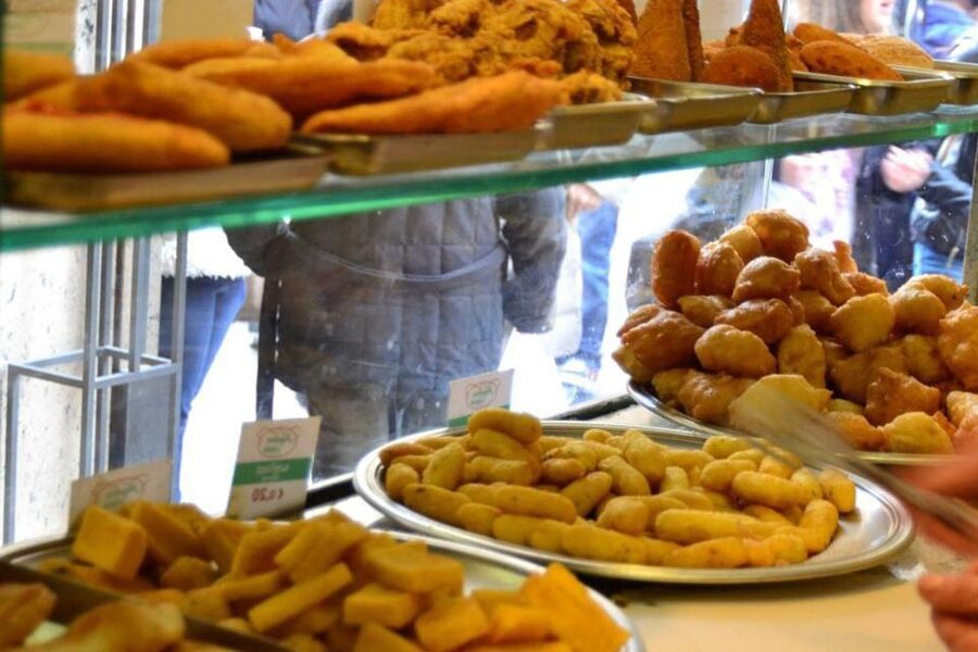 Street food tour: the Neapolitan culinary art - Why this Neapolitan street food tour feels like value at $82