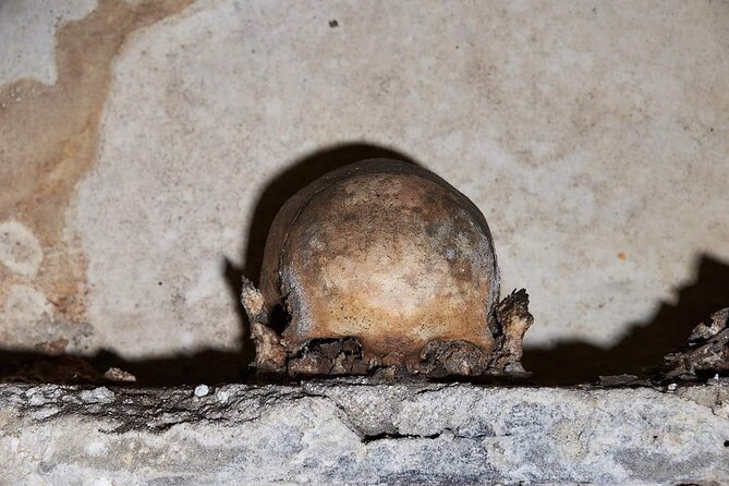 The Mystery of Naples Saga: The Skull with ears - Santa Luciella ai Librai: a church founded for protection